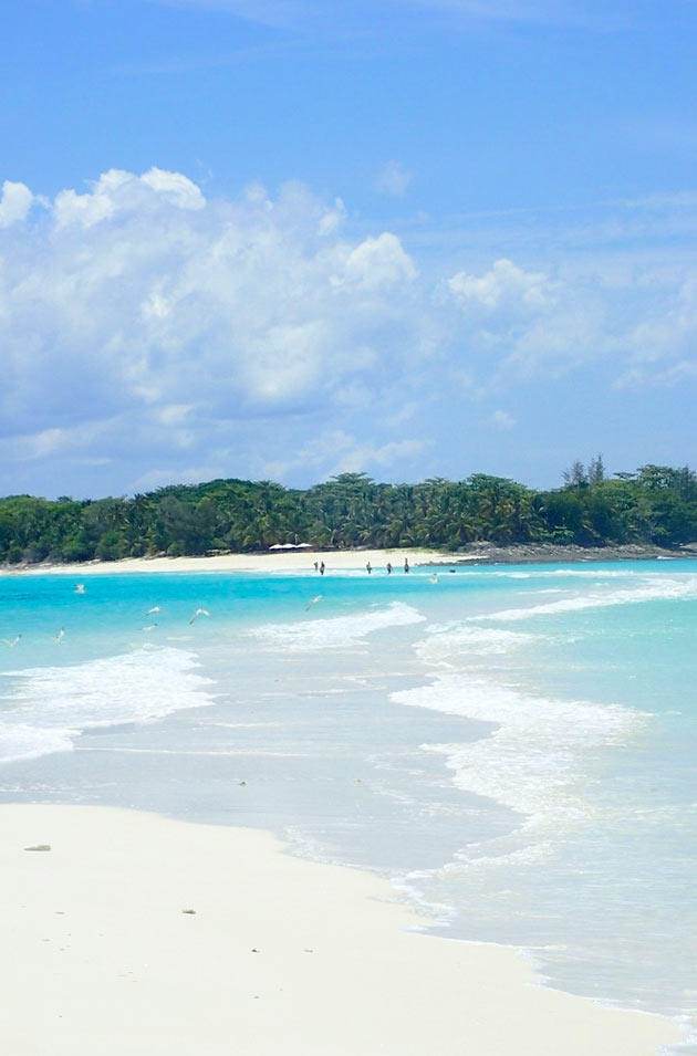 danielmadatours-services-home-nosy-iranja